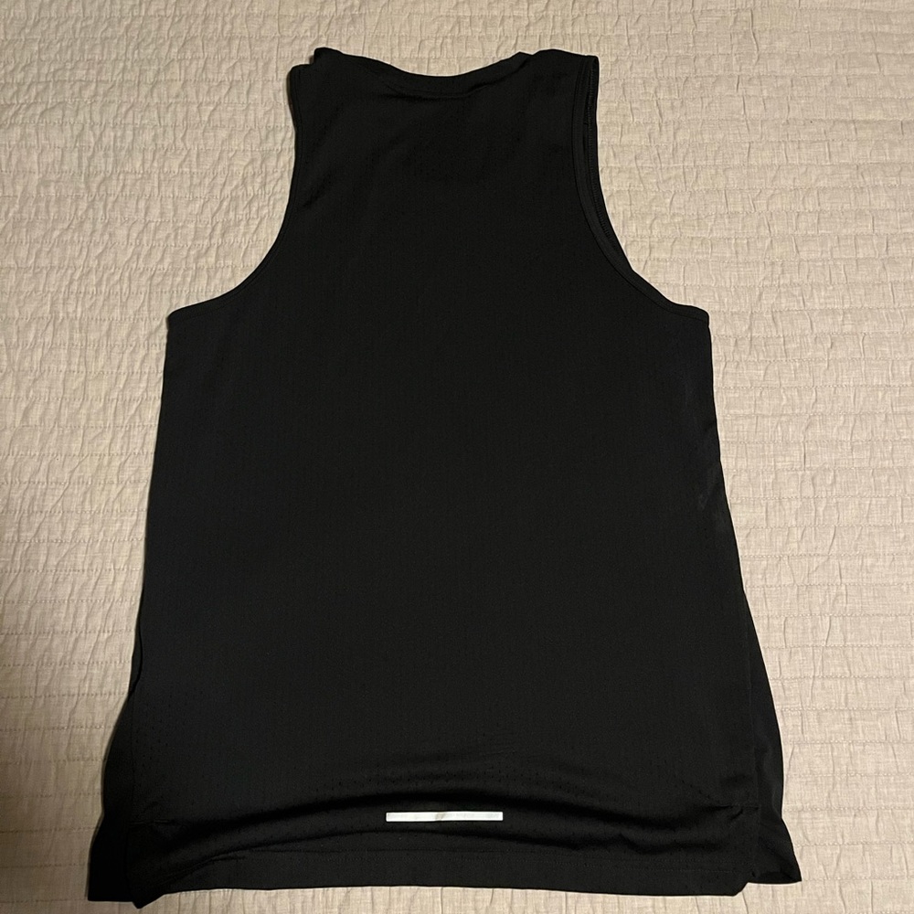 Black Nike running singlet